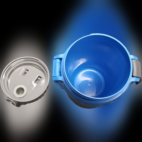 High Sierra - [BPA Free] 64 OZ Insulated Water Jug, [Silicone Spout] - Picture 8 of 9